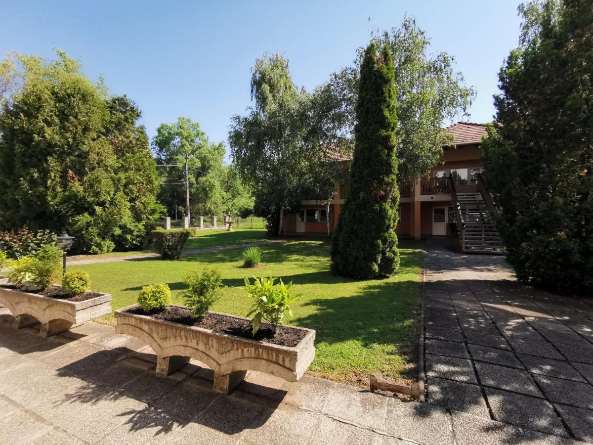Laguna Panzio Gárdony Exterior foto
